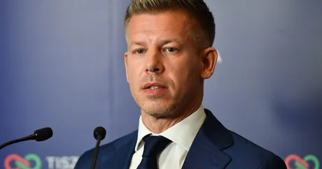 Péter Magyar anunță deblocarea împrumutului pentru Ucraina în conferința de presă.