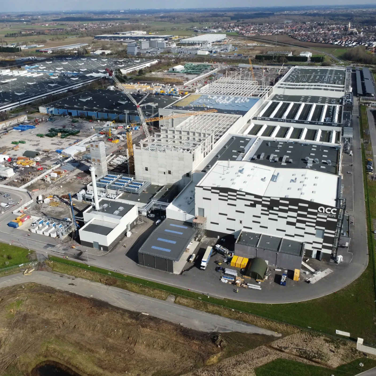 Fabrica de baterii pentru vehicule electrice din Germania.
