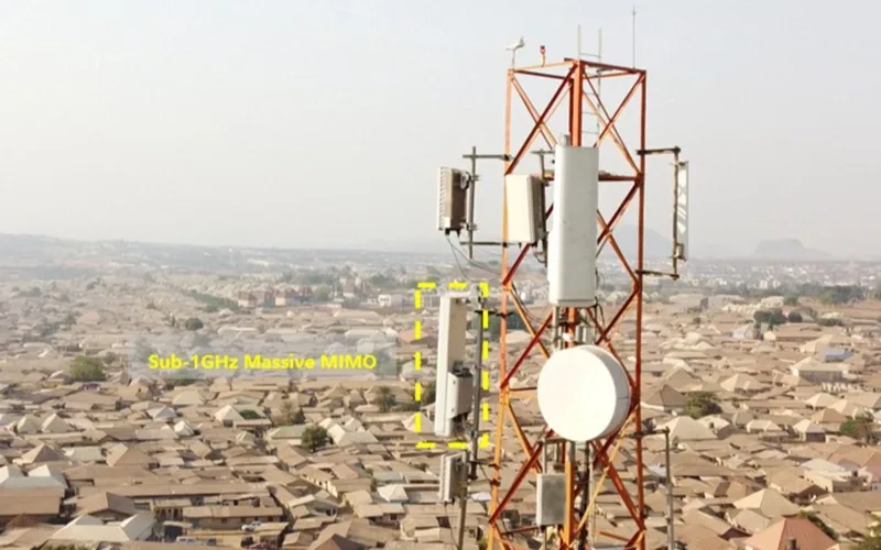 Turn de telecomunicații cu tehnologie Massive MIMO în Abuja, Nigeria.