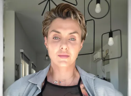 Ana-Maria Udriște discută despre provocările inteligenței artificiale în cercetare.