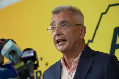 Petrișor Peiu discută despre problemele economice ale României.