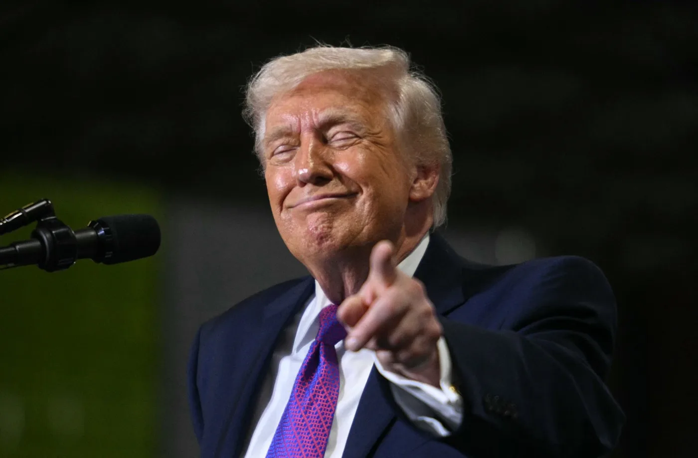 Donald Trump discutând despre acordurile de pace în Orientul Mijlociu.