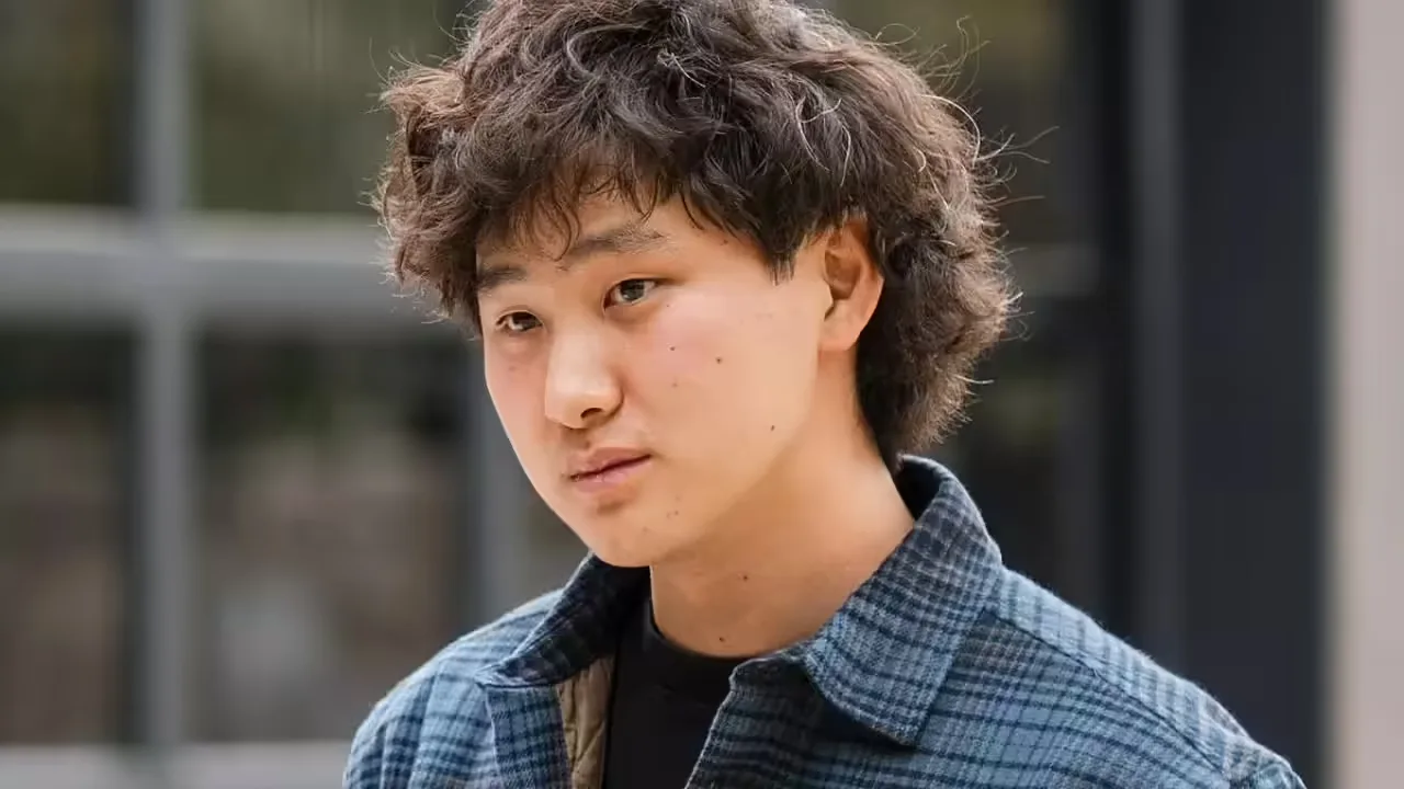 Alexandr Wang discutând despre importanța codării AI pentru adolescenți.