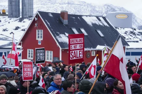 Protest al groenlandezilor împotriva influenței SUA în Nuuk.