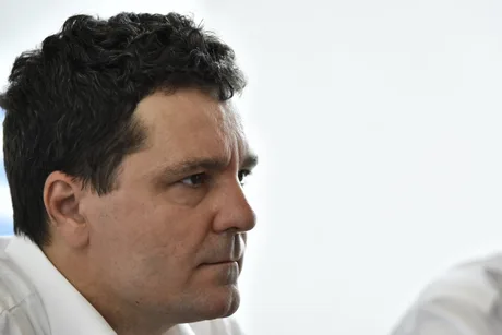 Discuții despre finanțarea campaniei lui Nicușor Dan și donațiile online.