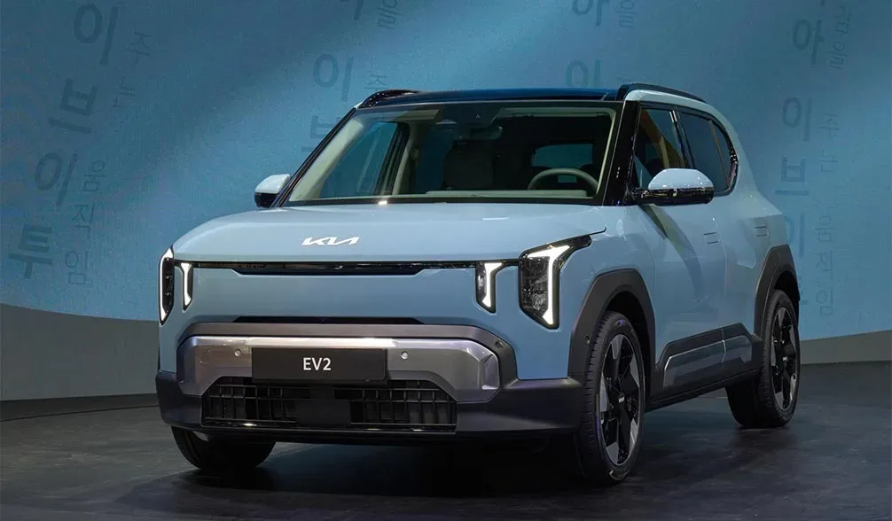 Noul SUV electric Kia EV2, compact și modern, prezentat la Bruxelles.