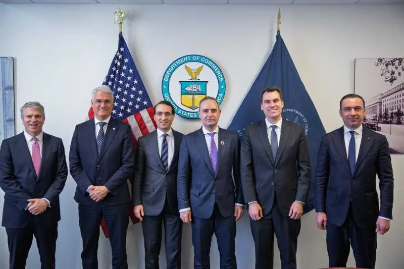 Ministrul Finanțelor discută despre investiții în energie și infrastructură la Washington.