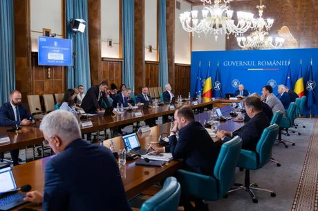 Ședință a Guvernului României privind proiectul de lege pentru pensii speciale.