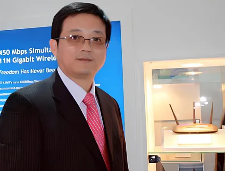 Jeffrey Chao, fondator TP-Link, discutând despre viza Trump Gold Card.