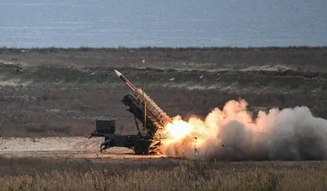 Zelenski discută despre impactul conflictului din Iran asupra apărării Ucrainei.