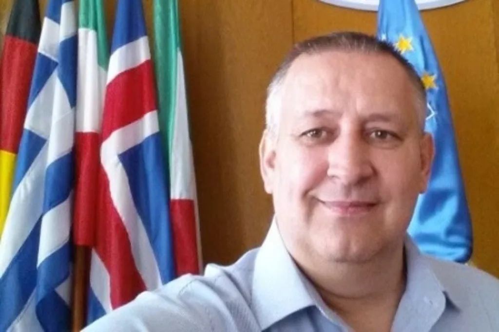 Percheziții la Autoritatea Rutieră Română pentru corupție.