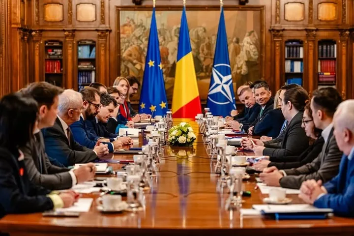 Discuții între lideri americani și români despre investiții și colaborare economică.