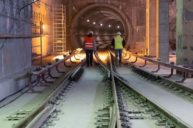 Lucrări la calea de rulare pentru Magistrala 6, 1 Mai–Otopeni.
