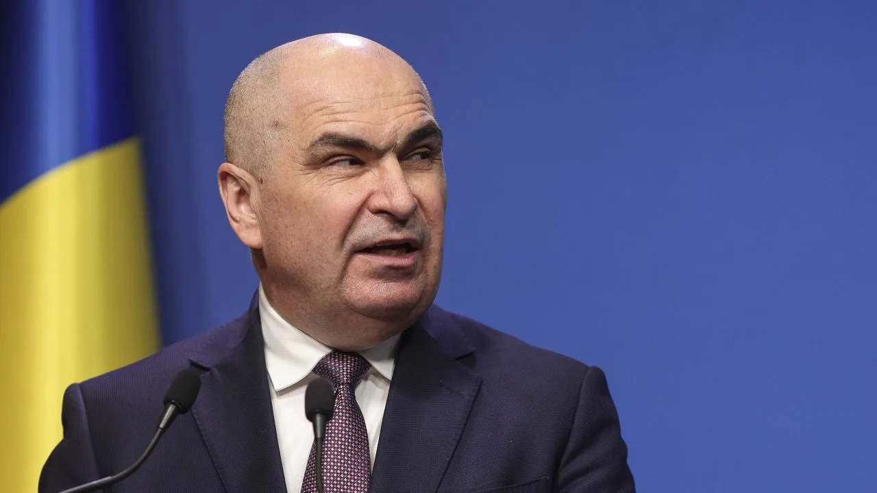 Ilie Bolojan discutând despre măsurile pentru racordarea la rețeaua electrică.