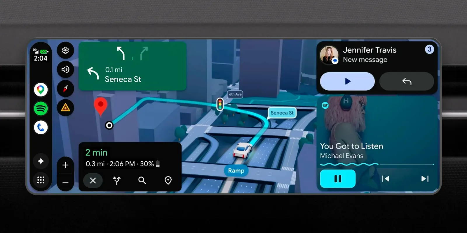Interfața Android Auto cu harta Google Maps și widget-uri pe ecranul mașinii.
