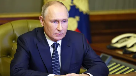 Vladimir Putin în timpul unei întâlniri oficiale la Kremlin.