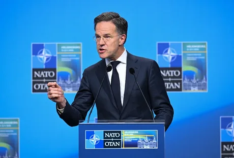 Mark Rutte discută despre sprijinul NATO pentru Ucraina în cadrul summitului.