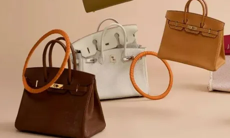 Geanta Birkin de la Hermès, simbol al luxului și rafinamentului.