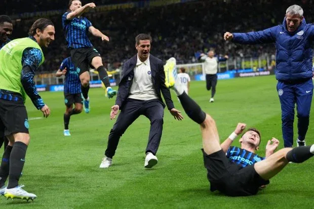 Bucuria echipei Inter Milano după o revenire spectaculoasă în semifinala Cupei Italiei.