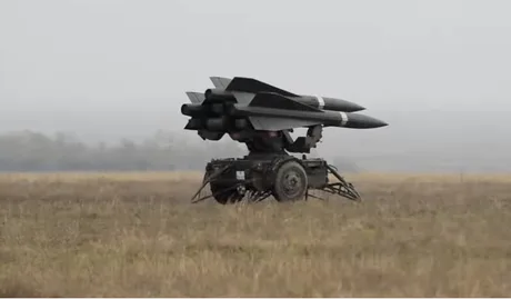 Sistem de rachete HAWK pregătit pentru utilizare în apărarea aeriană.