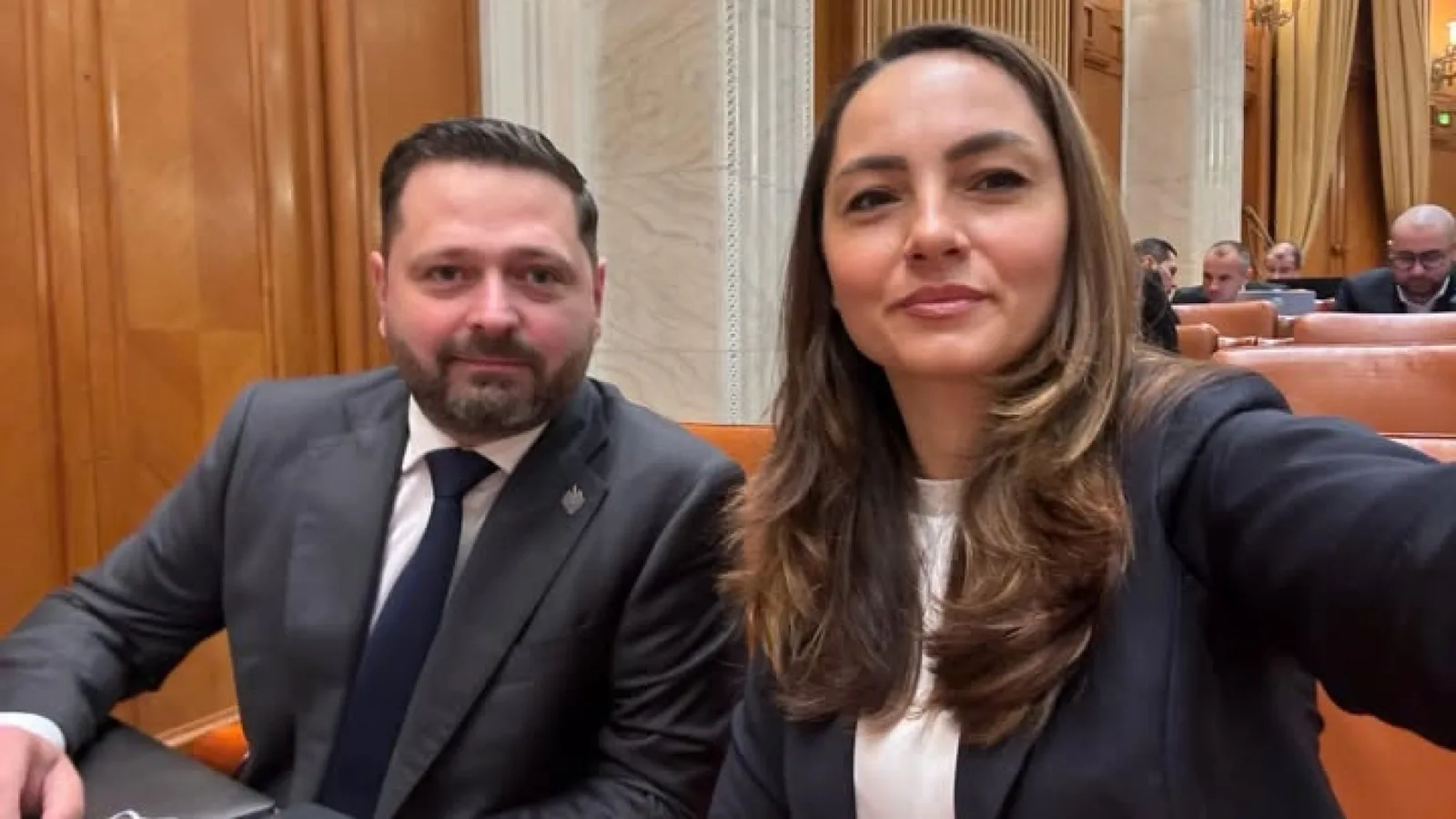 razvan chirita, daniel grofu, schimbare denumire - copertă