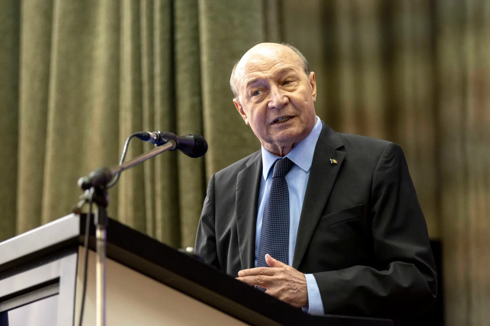 Traian Băsescu discută despre desemnarea unui nou premier în Parlament.