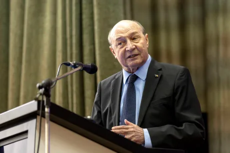 Traian Băsescu discută despre desemnarea unui nou premier în Parlament.