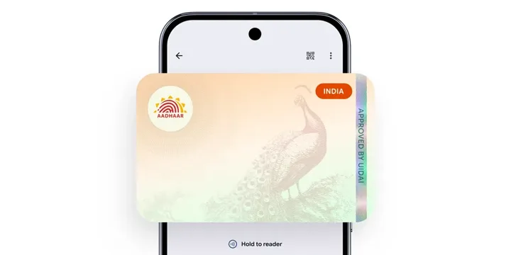Aadhaar digital pe un telefon mobil pentru verificarea identității în India.