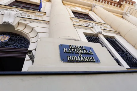 Clădirea Băncii Naționale a României, simbol al stabilității financiare.