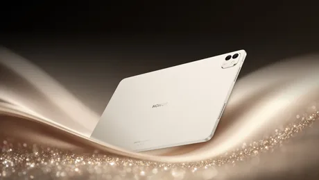 Tableta HONOR MagicPad 3 Pro pe un fundal elegant, evidențiind designul său modern.