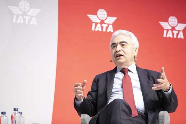 Avertisment despre criza combustibilului pentru avioane în Europa.