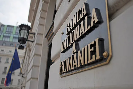 Sediul BNR, simbol al politicii monetare din România, în contextul inflației și recesiunii.