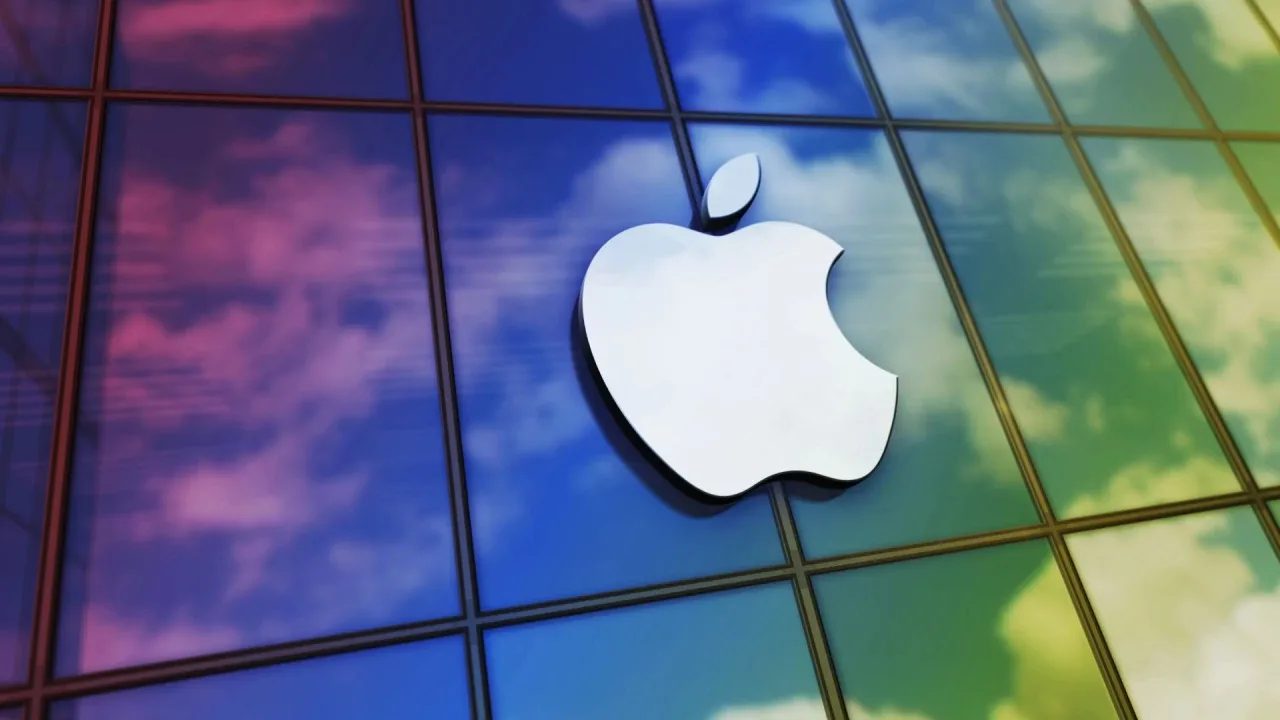 Apple își va prezenta inovațiile în domeniul AI și AirPods Pro 3.