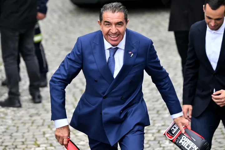 Un emisar discută despre schimbări controversate la Cupa Mondială.