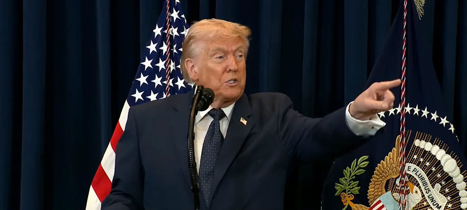 Donald Trump discută despre negocierile cu Iranul pentru uraniul îmbogățit.