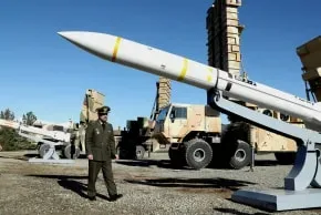 Lansare de rachete în cadrul exercițiilor militare din Iran.