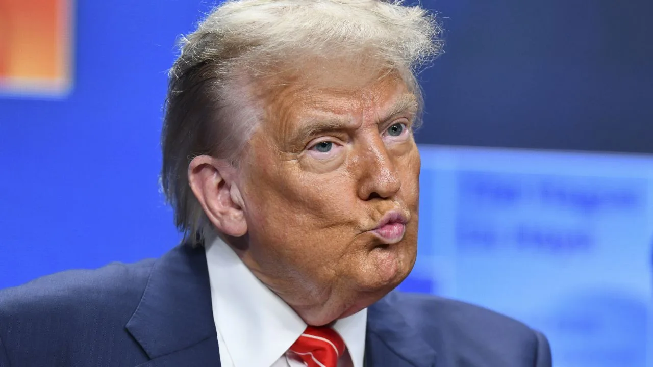 Donald Trump discutând despre planurile de reconstrucție pentru Gaza.