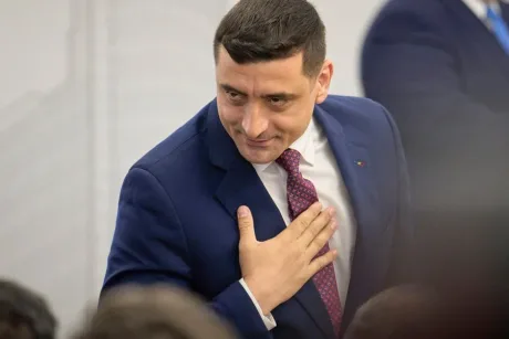 George Simion discută despre viitorul politic al României și posibilele schimbări.