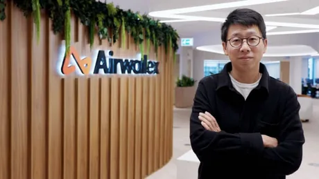 Jack Zhang, cofondator Airwallex, în fața biroului companiei din Melbourne.