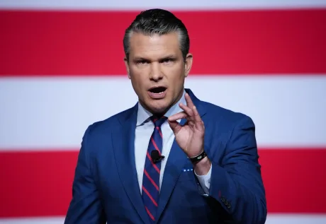 Pete Hegseth vorbește despre blocada navală asupra Iranului.