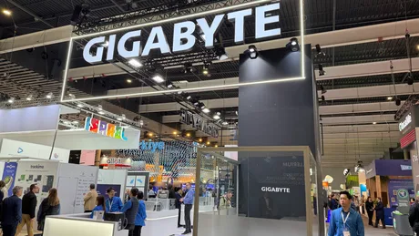 Standul Gigabyte la MWC 2026, evidențiind inovații în servere AI.