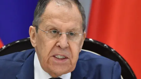 Serghei Lavrov discutând despre relațiile internaționale și contactele bilaterale.