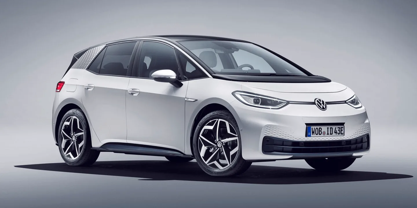 Volkswagen își reîntoarce modelele electrice la designul tradițional.