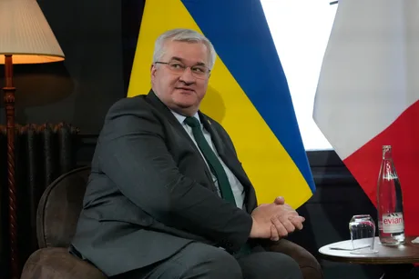 Ministrul norvegian de Externe discutând despre negocierile Rusia-Ucraina.