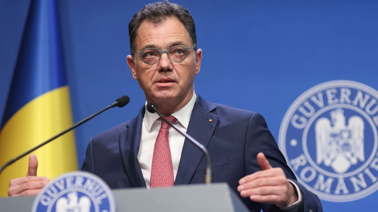 Radu Oprea discutând despre OUG pentru industria de apărare în context politic.