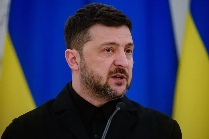 Zelenski discută despre ultimatumul Rusiei și condițiile de pace pentru Ucraina.