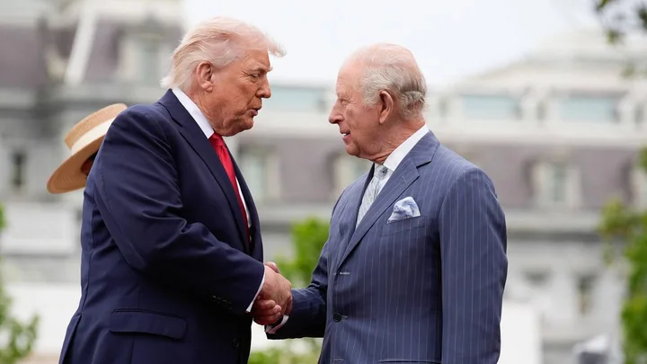 Regele Charles al III-lea îi răspunde lui Donald Trump la cina de stat de la Casa Albă - „Fără britanici, ați vorbi franceza”, glumește suveranul britanic