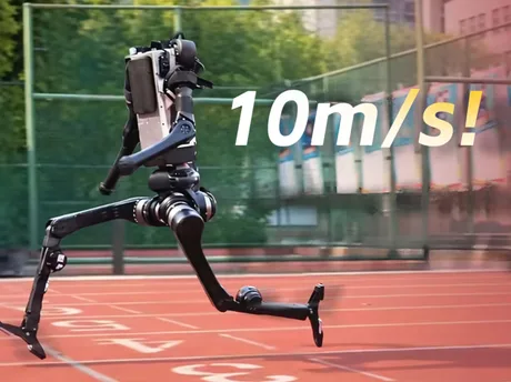 Robotul umanoid H1 al Unitree alergând pe pista de atletism.