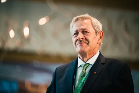 Csaba Takács, fost lider UDMR, a avut o carieră de succes în politică.