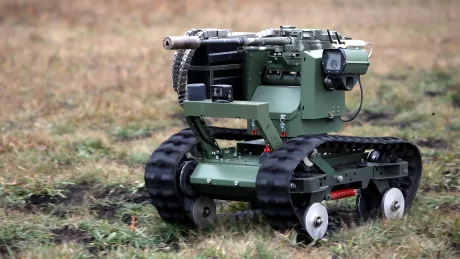 Roboți terestri ucraineni pentru logistică și apărare în conflict.